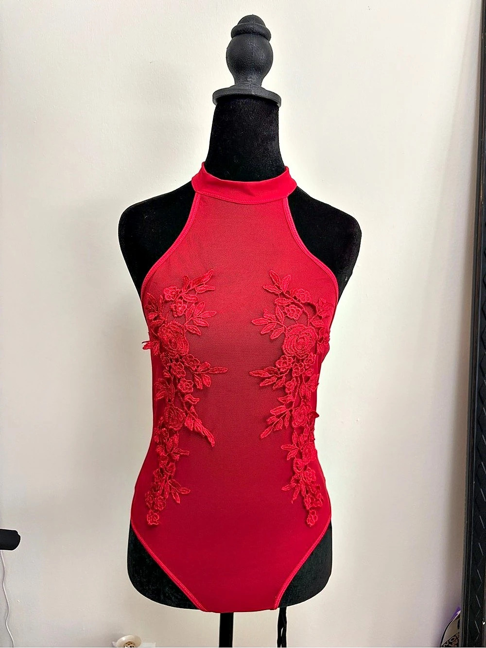 Areeece Lace Halter Bodysuit in Red Size Medium NWT